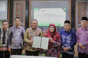 Foto-bersama-usai-penandatanganan-MoU-Foto-Humas-Neco-EP